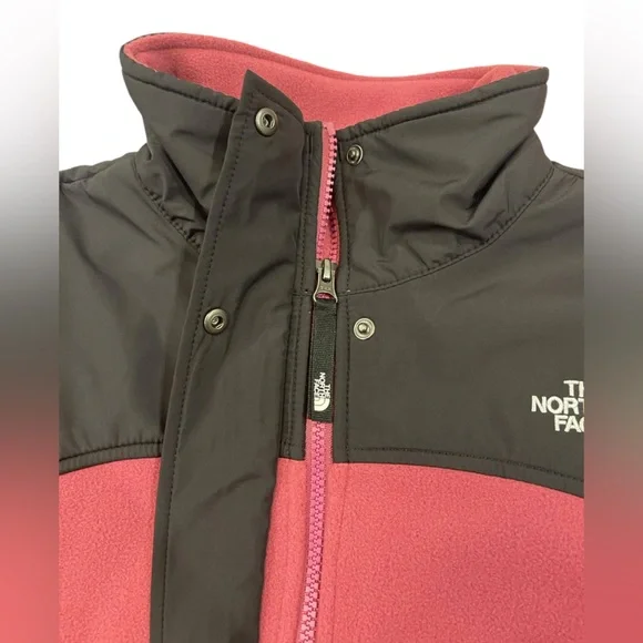 Women’s North Face Tundra Full Zip Cyber Berry Size Medium - Picture 3 of 6